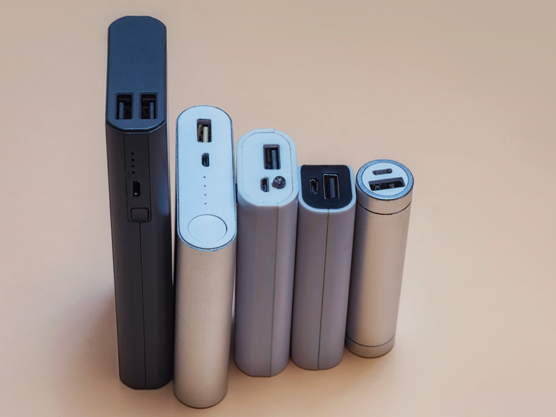 Як правильно заряджати зовнішній акумулятор power bank?