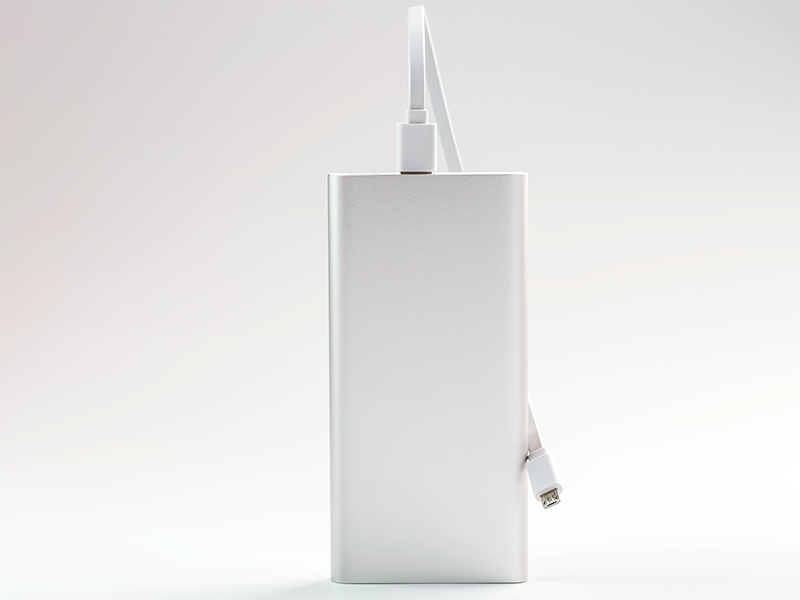 Як правильно заряджати зовнішній акумулятор power bank?