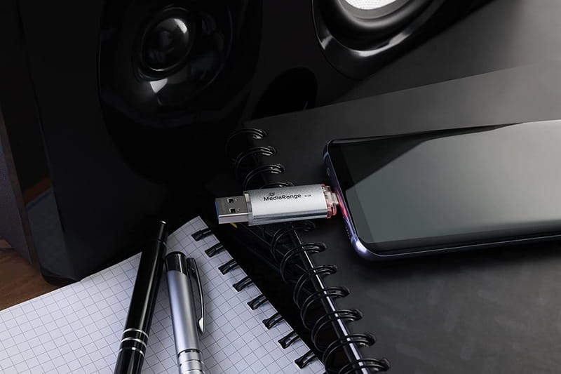 Флеш-накопичувач USB3.0 32GB Type-C MediaRange Silver (MR936)