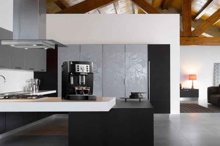 Кофемашина Delonghi Magnifica S ECAM 22.112 B