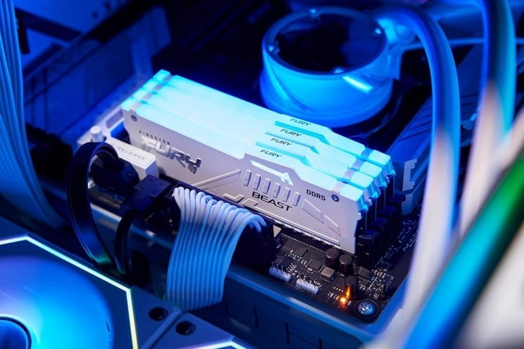 Модуль памяти DDR5 32GB/6000 Kingston Fury Beast RGB EXPO White (KF560C36BWEA-32)