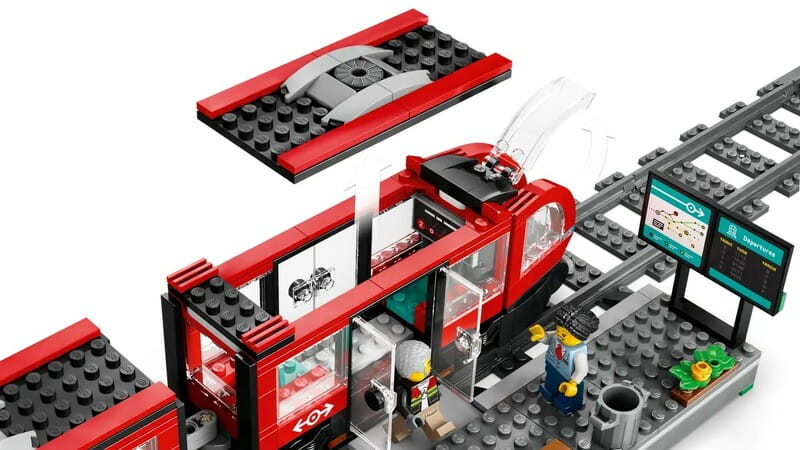 Конструктор LEGO Трамвай та вокзал у центрі міста (60423)