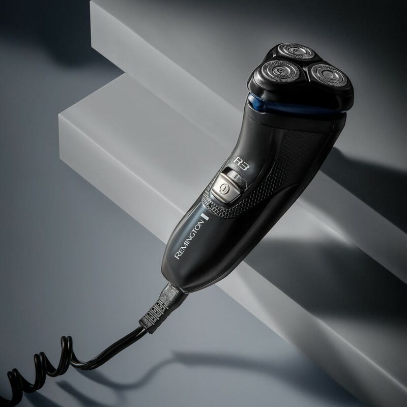 Електробритва Remington R3002