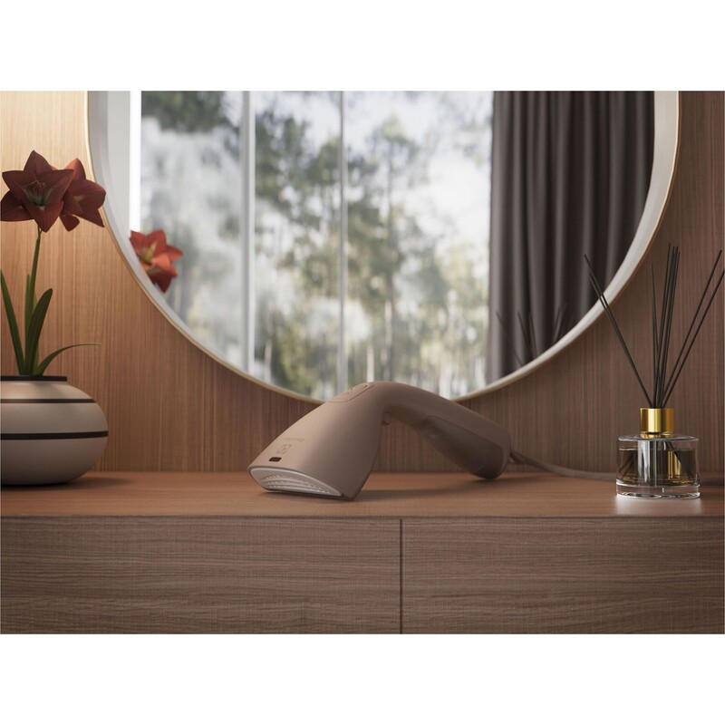 Відпарювач Electrolux E7HS2-8WB