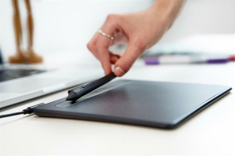 Графический планшет Wacom Intuos S Black (CTL-4100K-N)