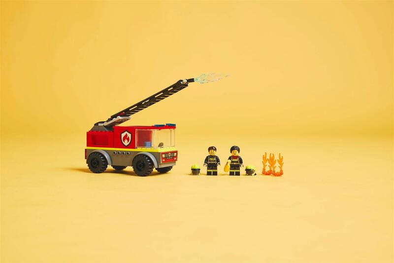 Конструктор LEGO City Пожежна машина з драбиною (60463)