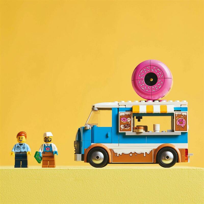 Конструктор LEGO City Грузовик с пончиками (60452)
