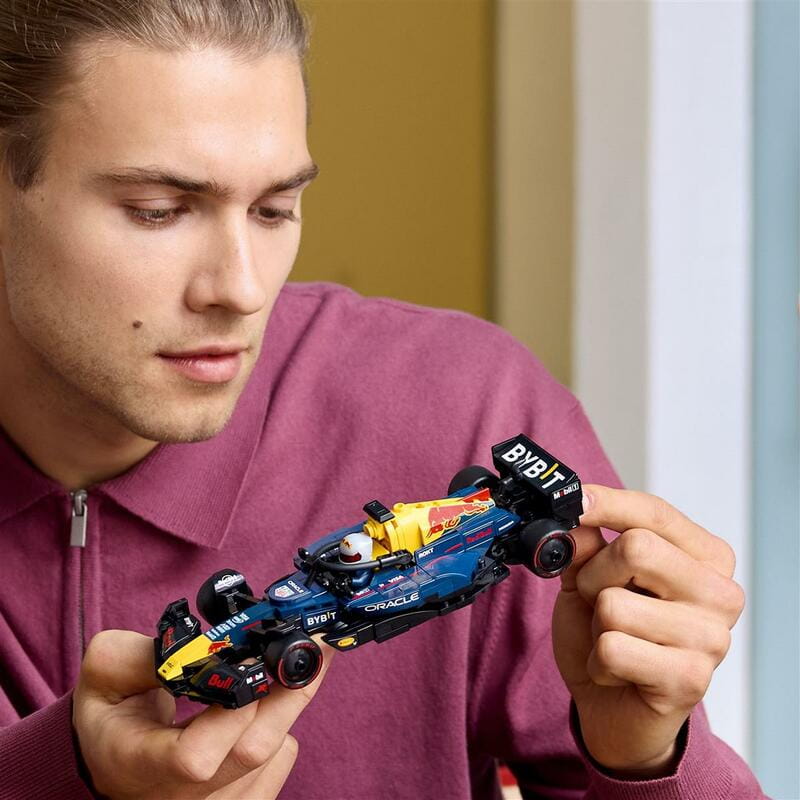 Конструктор LEGO Speed Champions Автомобиль для гонок F1 Oracle Red Bull Racing RB20 (77243)