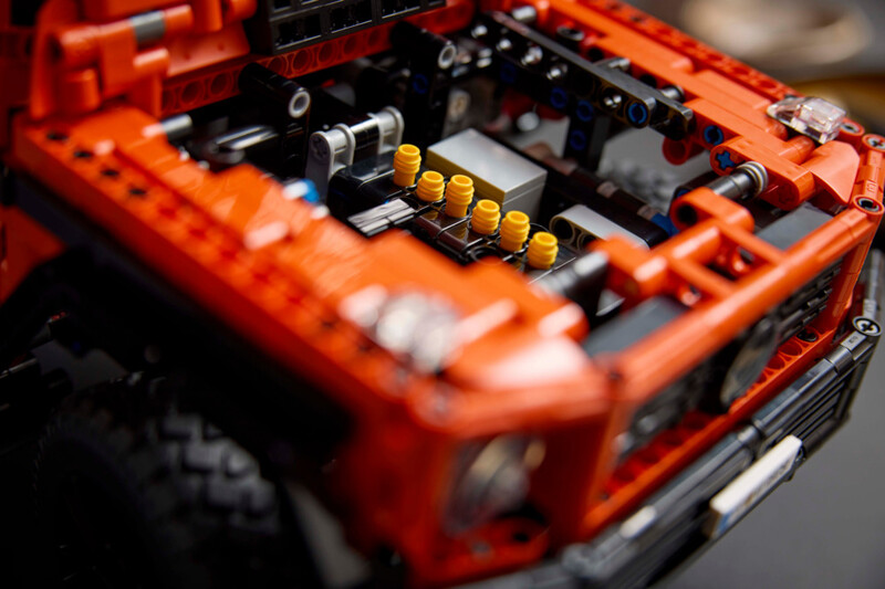Конструктор LEGO Technic Mercedes-Benz G 500 Professional Line (42177)