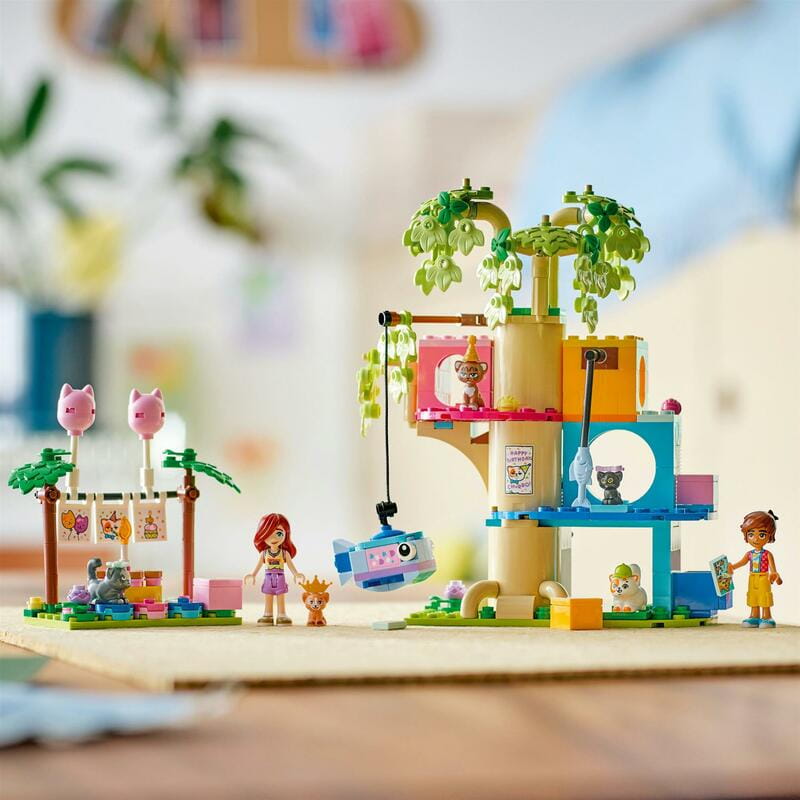 Конструктор LEGO Friends День рождения кота и дом на дереве (42666)