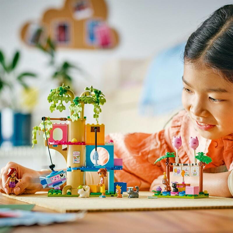Конструктор LEGO Friends День рождения кота и дом на дереве (42666)