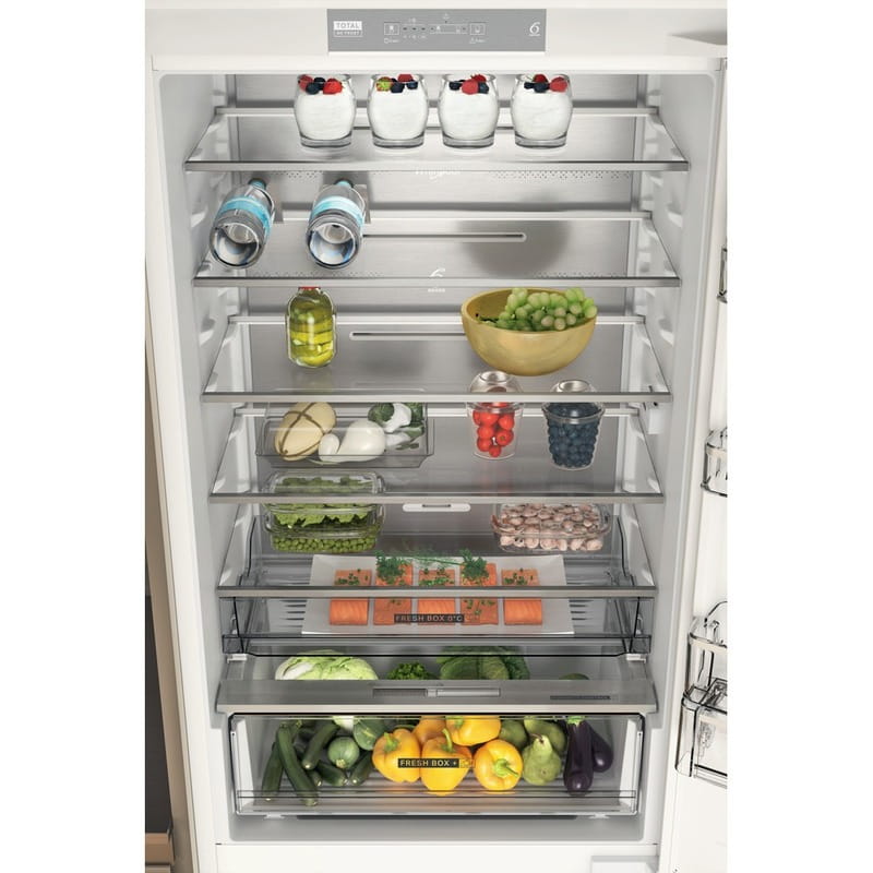 Встраиваемый холодильник Whirlpool WHSP70T121