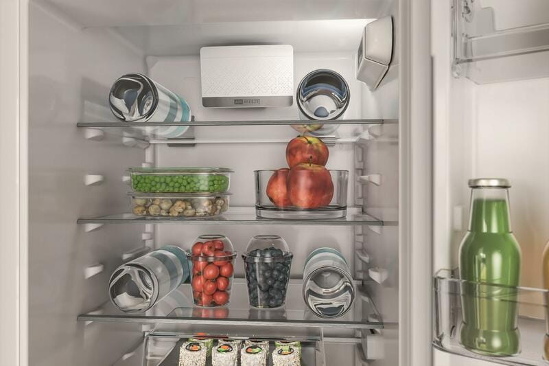 Встраиваемый холодильник Whirlpool WHC18D011C1 SF