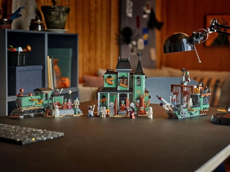 Конструктор LEGO Creator Маєток з привидами (31167)