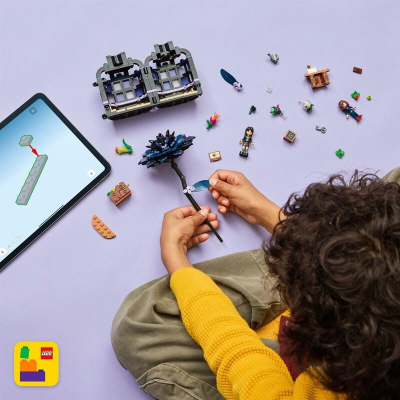 Конструктор LEGO Wednesday Квітка чорної жоржини (76784)