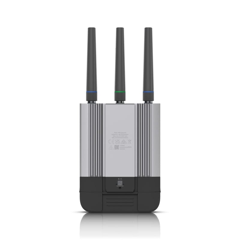 Беспроводной маршрутизатор Ubiquiti Mobile Router Industrial (UMR-industrial)