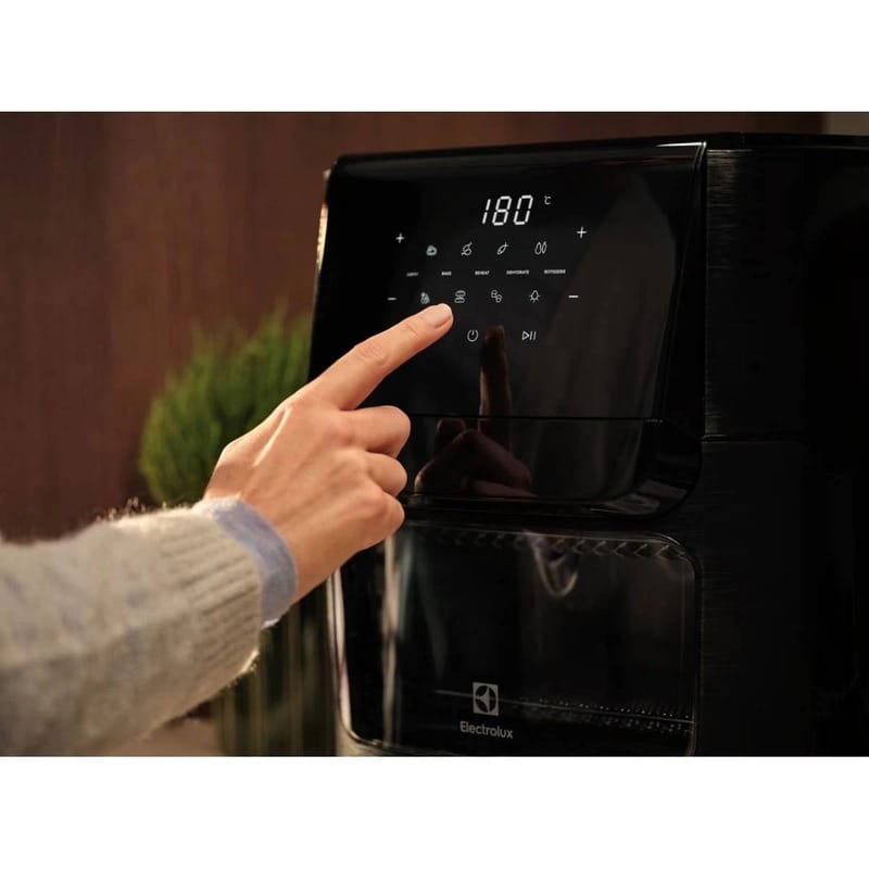 Мультипіч Electrolux EAF12B