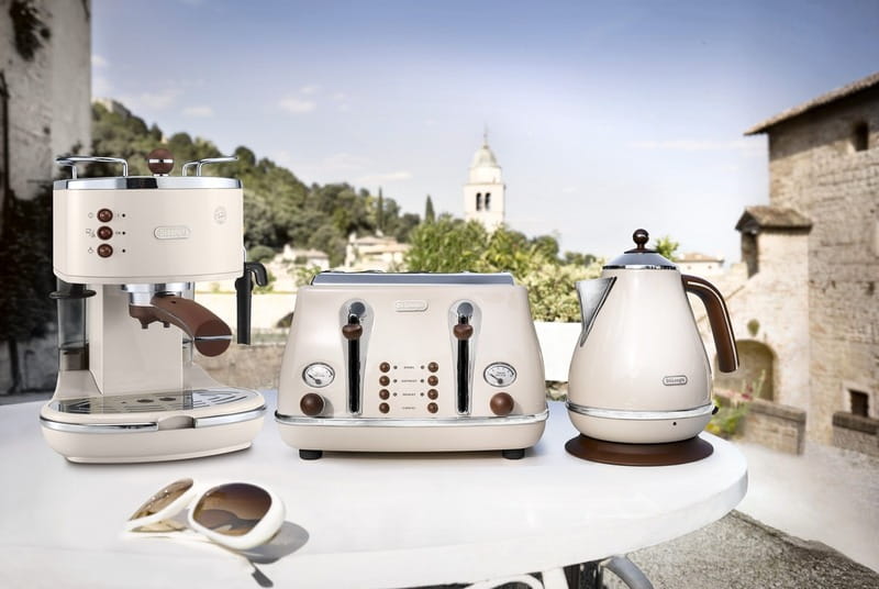 Электрочайник Delonghi KBOV 2001.BG