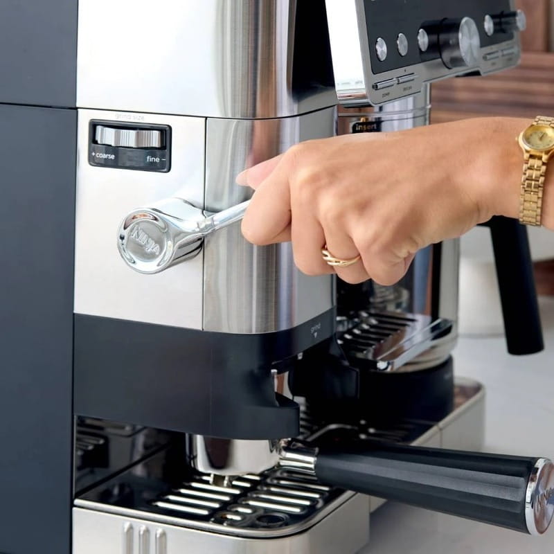 Кавомашина Ninja Luxe Cafe Essential ES701EU