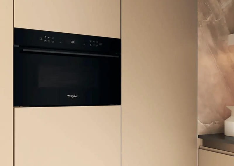 Встраиваемая микроволновая печь Whirlpool WMD7O4TB