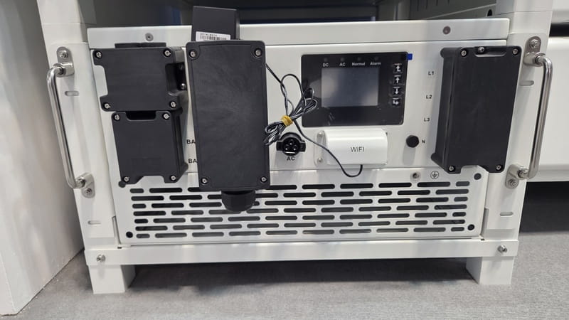 Инвертор гибридный PCS 125kW Deye SUN-125K-PCS01HP3, трехфазный (составляющая комплекта)