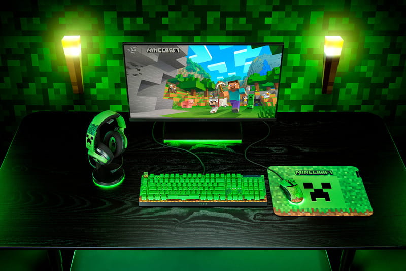Клавиатура Razer BlackWidow V4 X Minecraft Edition (RZ03-04704100-R3M1)