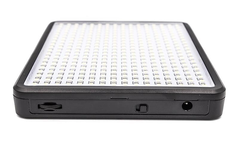 Накамерне світло PowerPlant LED 320l (LED320I)