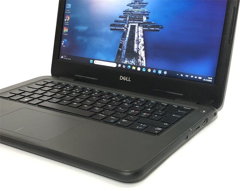 Ноутбук Dell Latitude 3310 / 13.3" (1366х768) / i3-8145U / 8GB / 128GB SSD / Win11Pro - Б/в