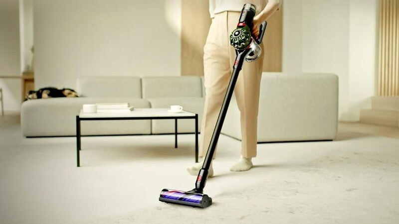 Аккумуляторный пылесос Dyson V8 Cyclone Black (226587-01)