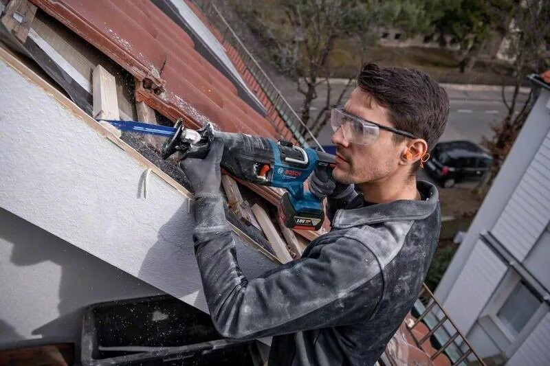 Ножівка Bosch Professional GSA 185-LI 18В (0.601.6C0.020) без АКБ та ЗП