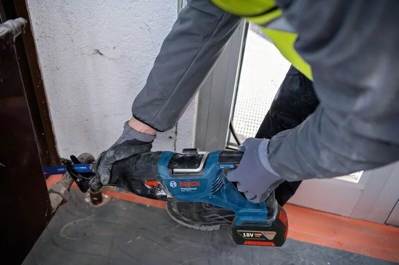 Ножівка Bosch Professional GSA 185-LI 18В (0.601.6C0.020) без АКБ та ЗП