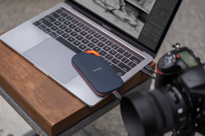 Накопитель внешний SSD 2TB SanDisk Extreme Pro (SDSSDE82-2T00-G25)
