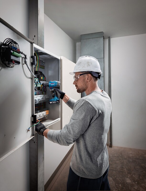Дрель-шуруповерт Bosch Professional GSB 183-LI 18В (0.601.9K9.100)