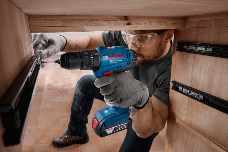 Дрель-шуруповерт Bosch Professional GSB 183-LI 18В (0.601.9K9.100)