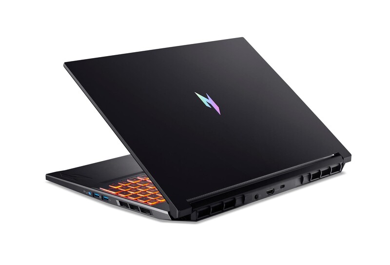 Ноутбук Acer Nitro V 16 ANV16-72-79NG (NH.QUSEU.00E) Black