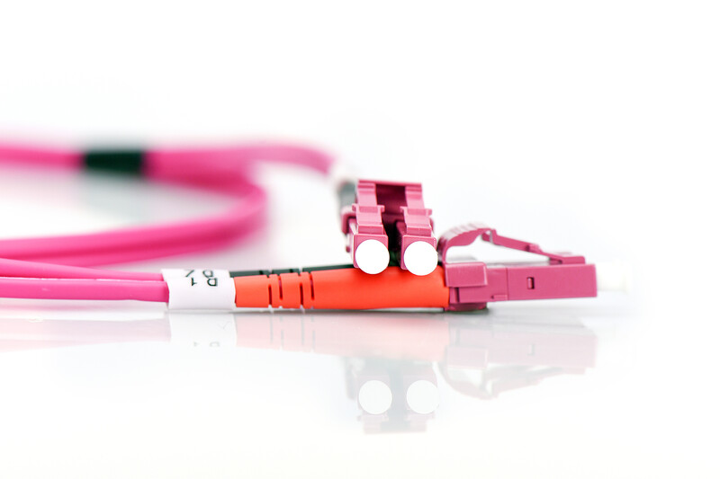 Оптичний патч-корд Digitus LC/UPC-LC/UPC, 50/125, MM, OM4, duplex, 3м (DK-2533-03-4)
