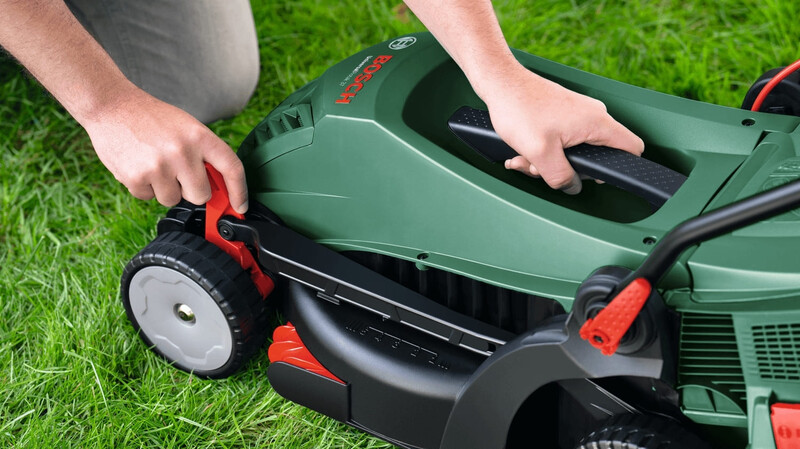 Газонокосилка Bosch UniversalRotak 37-555 (0.600.8A6.501)