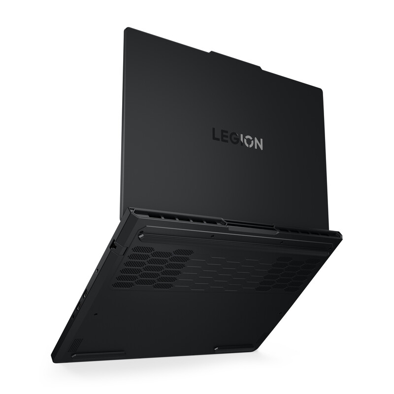 Ноутбук Lenovo Legion Pro 5 16ADR10 (83LT008NRA) Eclipse Black