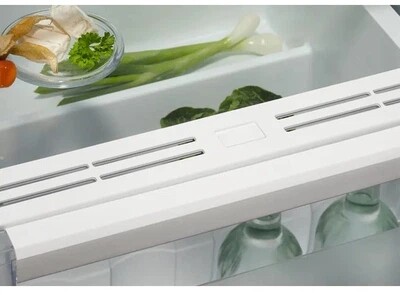Встраиваемый холодильник Electrolux ERD6DE18S4