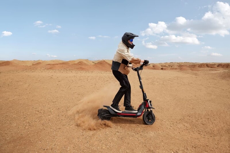 Электросамокат Segway Ninebot eKickScooter ZT3 Pro E (AA.05.18.01.0001)