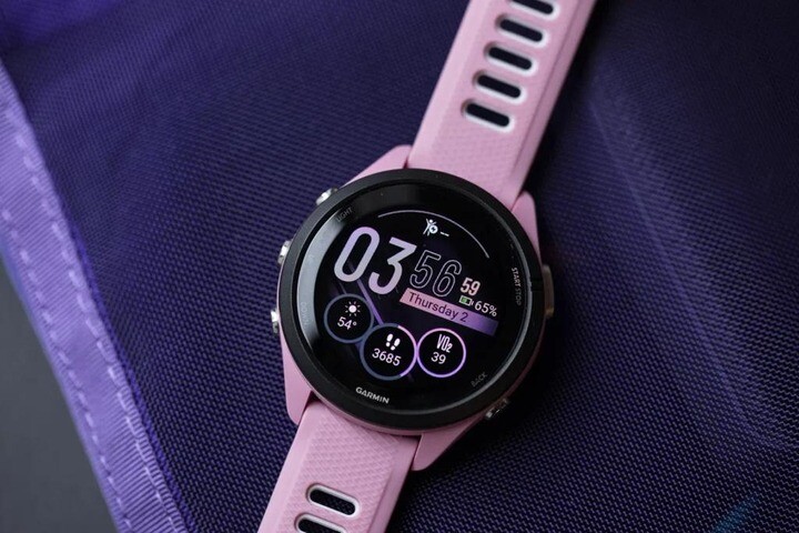 Смарт-годинник Garmin Forerunner 265S Black Bezel with Light Pink Case and Light Pink/Whitestone Silicone Band (010-02810-15)