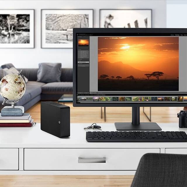 Внешний жесткий диск 3.5" USB 26TB Seagate Expansion Desktop Black (STKP26000400)