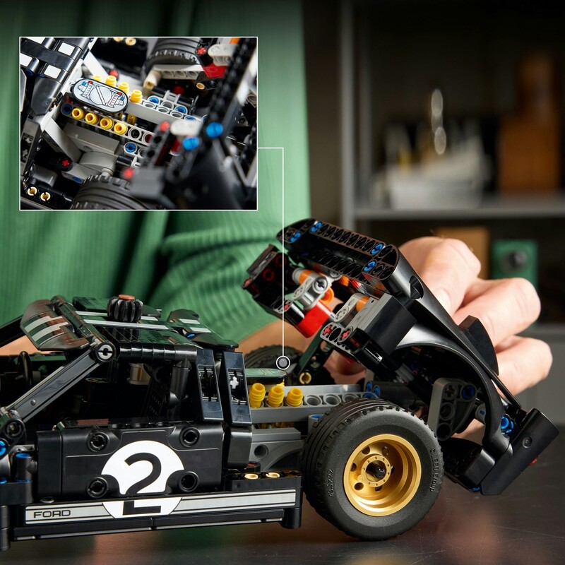 Конструктор LEGO Technic Автомобіль для перегонів Ford GT40 MKII 1966 року (42223)