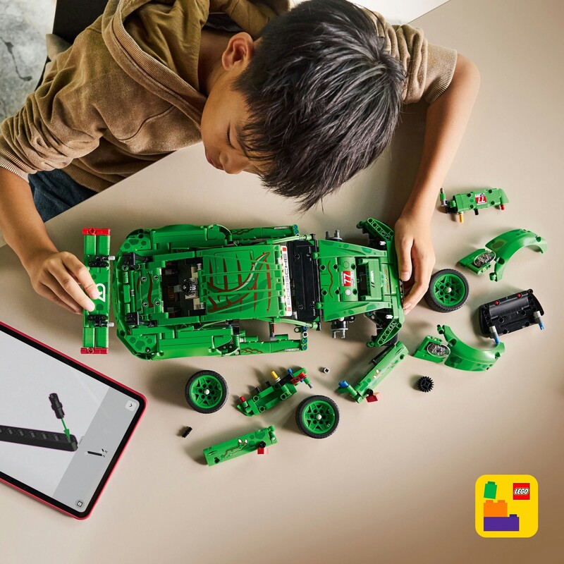 Конструктор LEGO Technic Автомобіль Porsche 911 GT3 R REXY AO Racing (42224)
