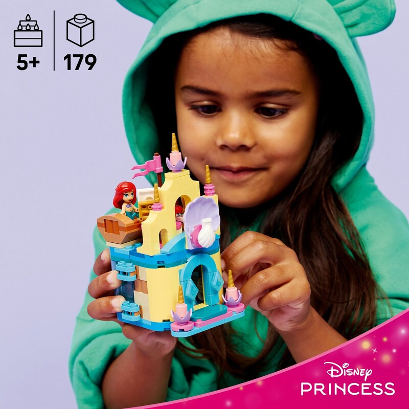 Конструктор LEGO Disney Princess Очаровательный минидворец Ариэль (43285)