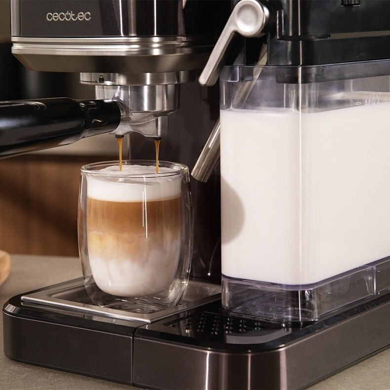 Кофеварка рожковая Cecotec Cafelizzia ColdBrew Latte (A01_EU01_108987)