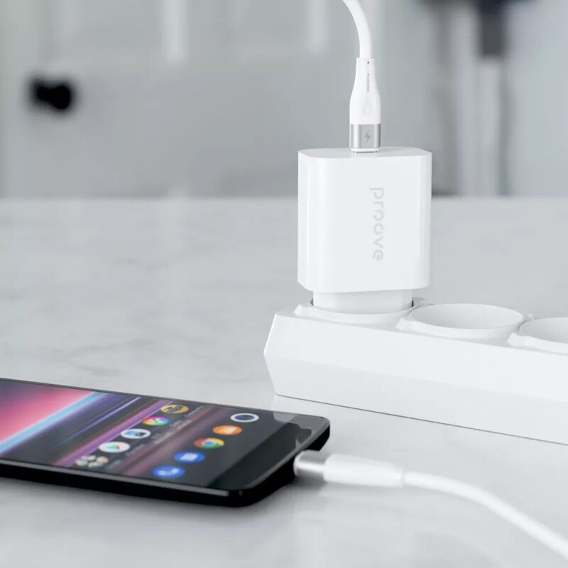 Мережевий зарядний пристрій Proove Rapid 20W White (WCRP20012102) + кабель Lightning