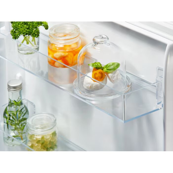Вбудований холодильник Electrolux LNA7CE18S