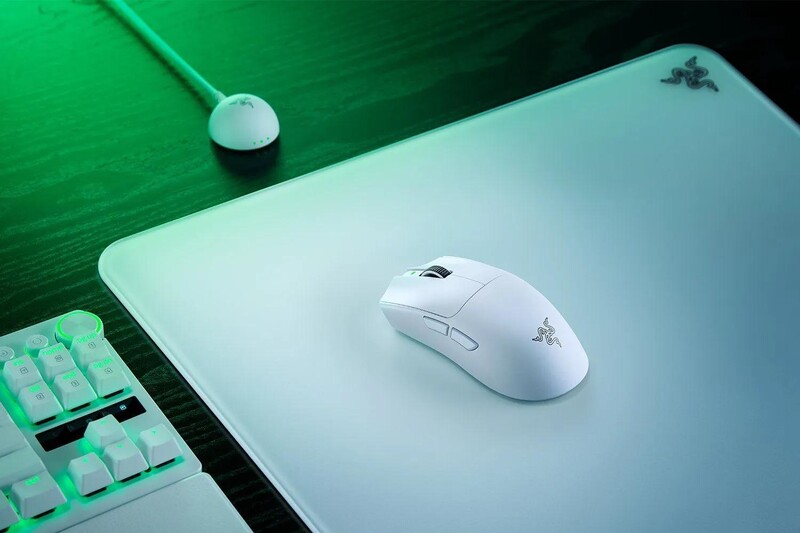 Мышь беспроводная Razer Viper V4 Pro Wireless White (RZ01-05630200-R3G1)