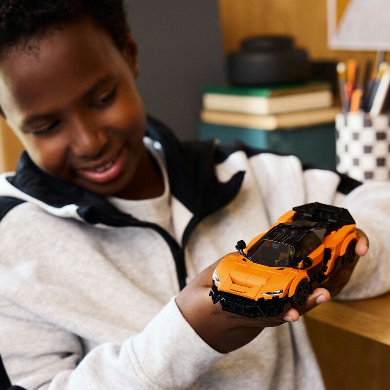 Конструктор LEGO Speed Champions McLaren W1 (77257)